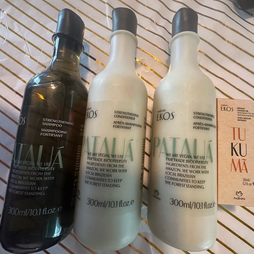 Patauá Strengthening Shampoo and Conditioner Set with Shower Oil